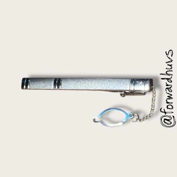 Vintage Silver-Tone Tie Clip – Polished Finish Classic Styling - Picture 3 of 9